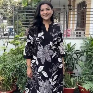 Black & White Floral Printed Long Kurti